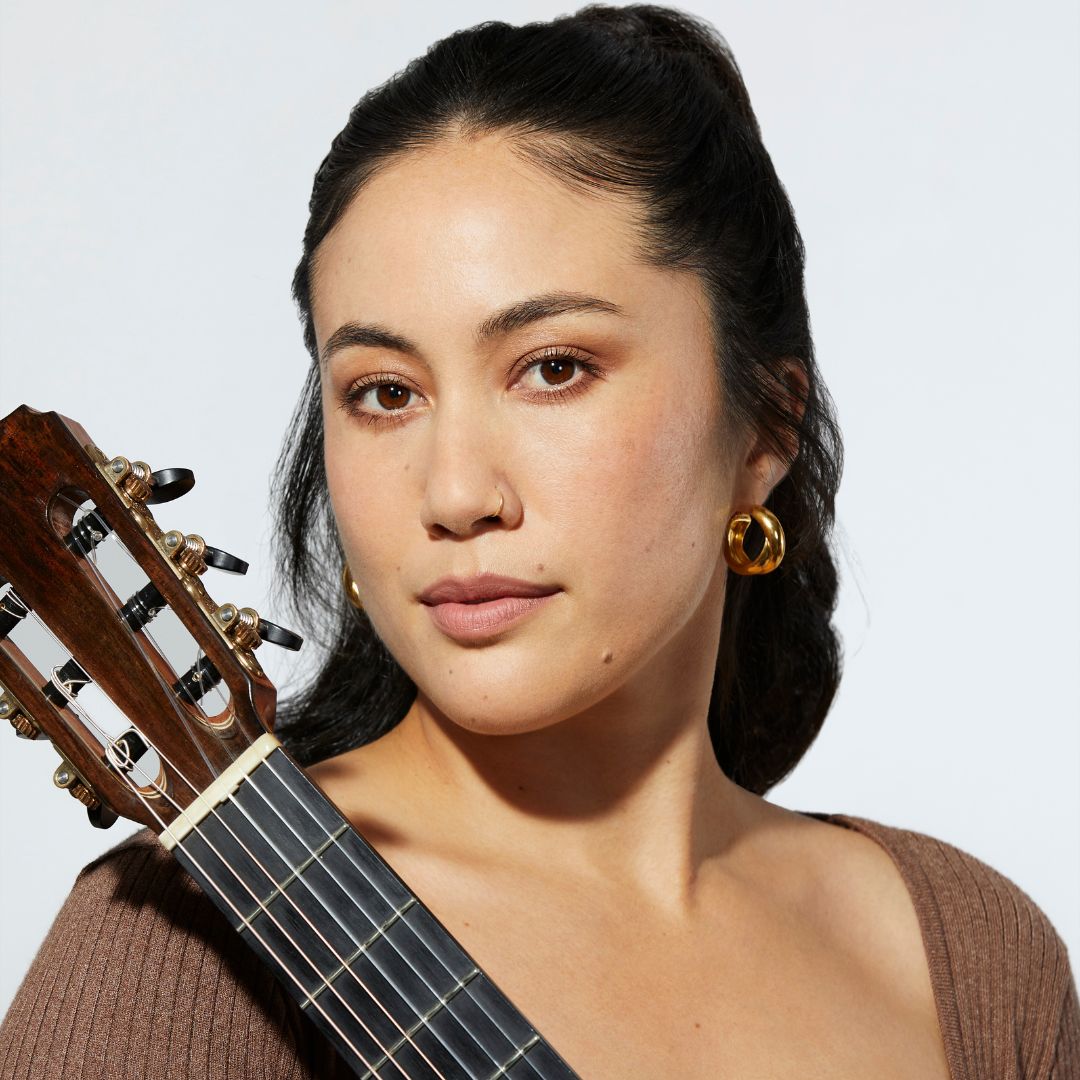Headshot of Tatiana Senderowicz, Guitar/Voice Instructor